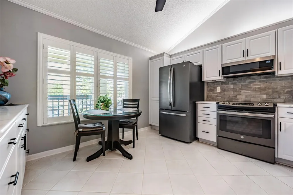 1801 E LAKE ROAD #6J Palm Harbor, FL 34685