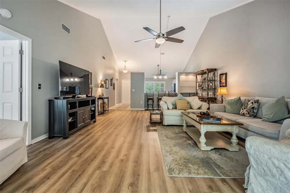1801 E LAKE ROAD #6J Palm Harbor, FL 34685