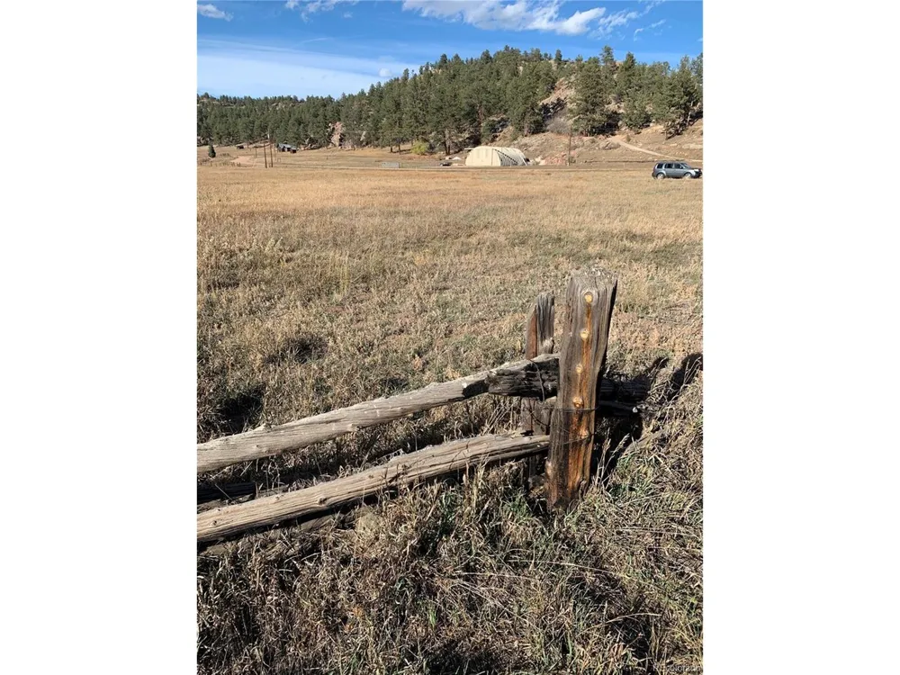 1840 Lakemoor Drive Florissant, CO 80816