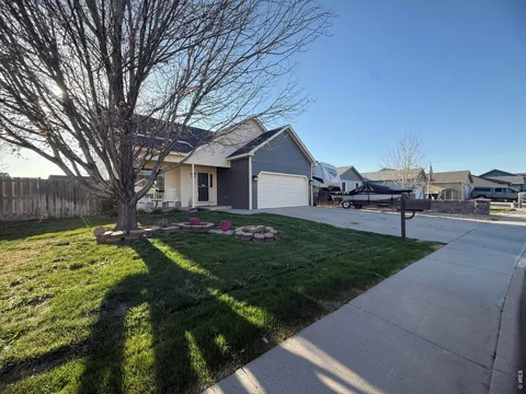 328 Glacier Avenue