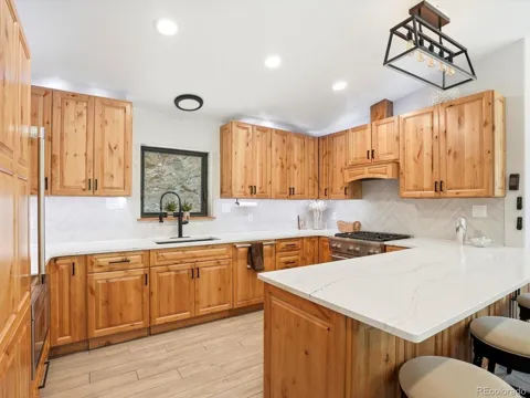 28084 Meadow Trail