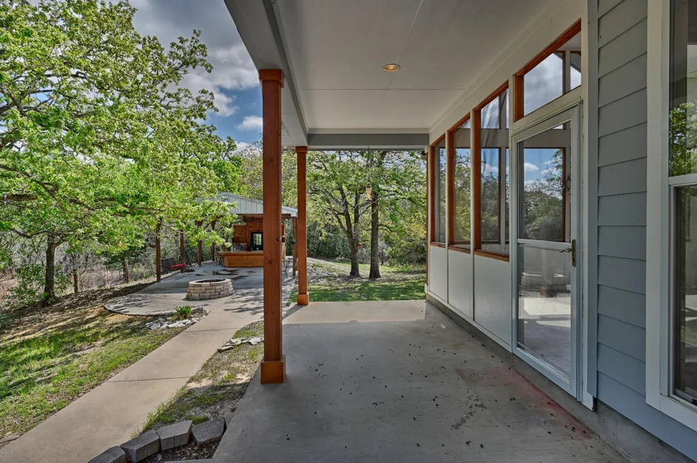 350 Owl Creek Road Giddings, TX 78942
