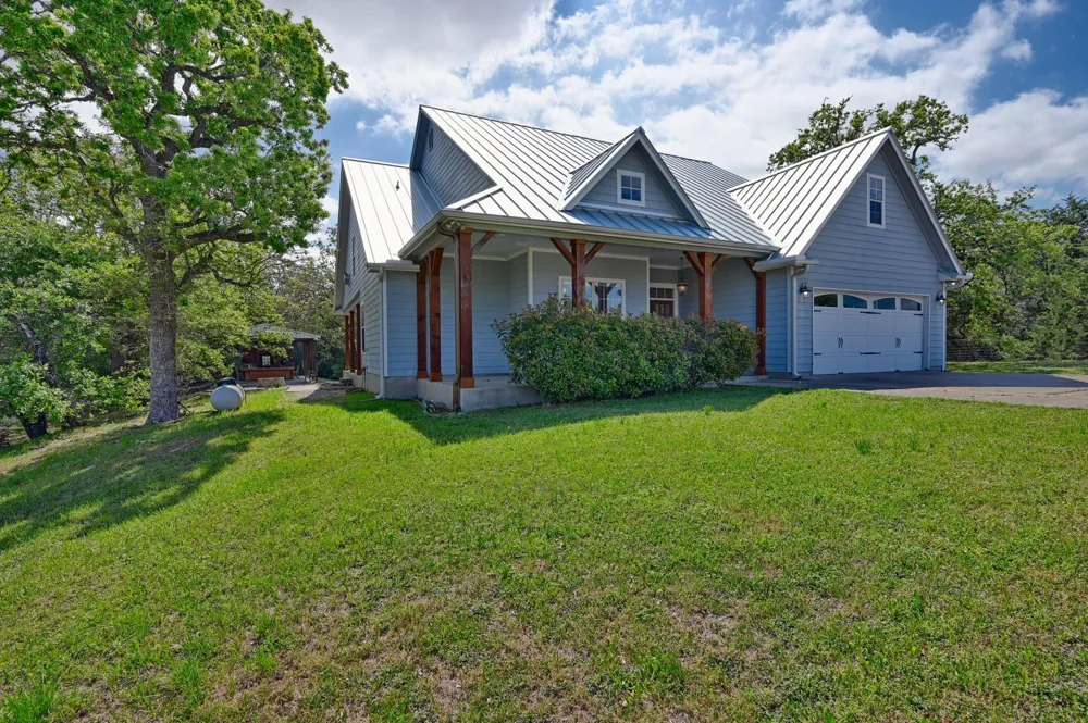350 Owl Creek Road Giddings, TX 78942