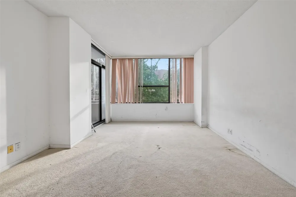 15 Greenway Plaza #2A Houston, TX 77046