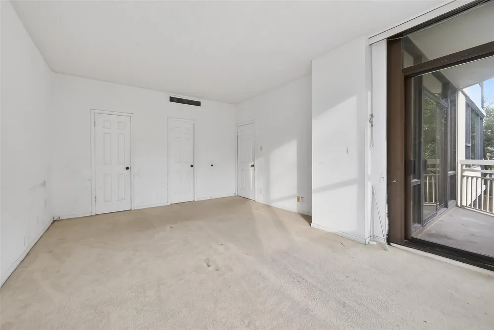 15 Greenway Plaza #2A Houston, TX 77046