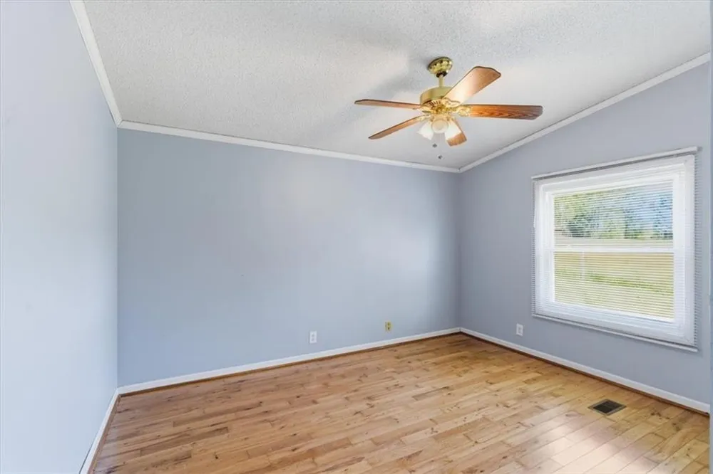 235 Kirk Road NW White, GA 30184