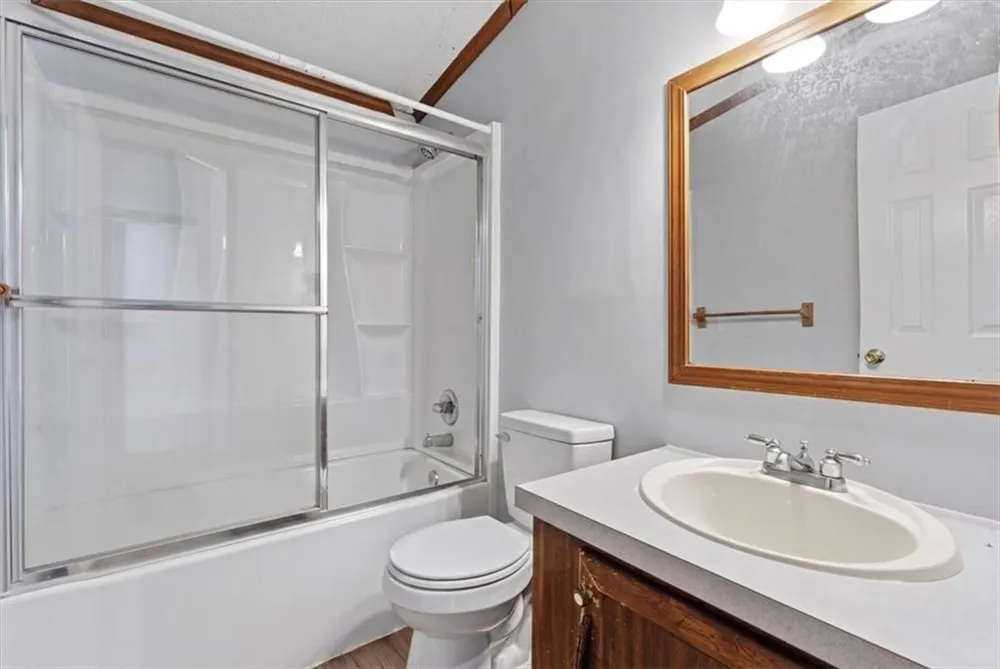 235 Kirk Road NW White, GA 30184