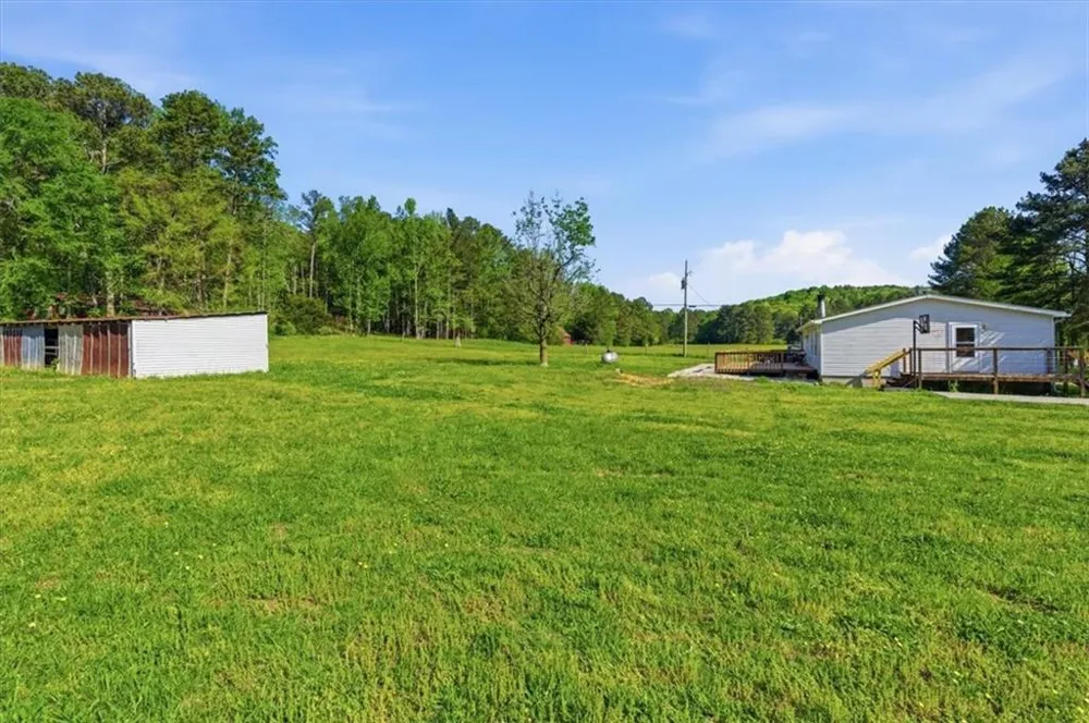 235 Kirk Road NW White, GA 30184