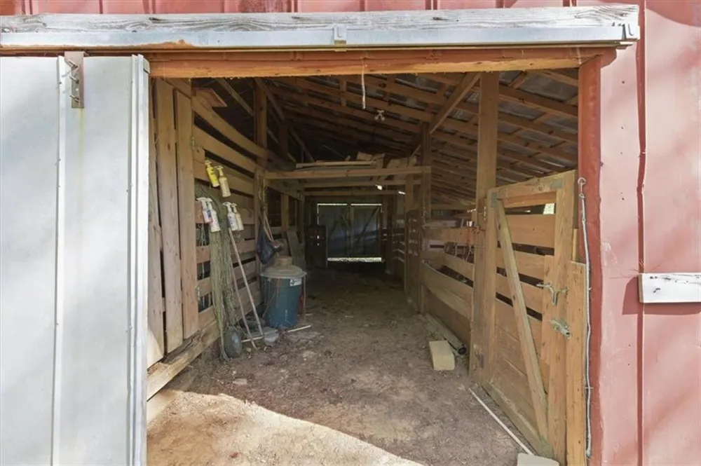235 Kirk Road NW White, GA 30184