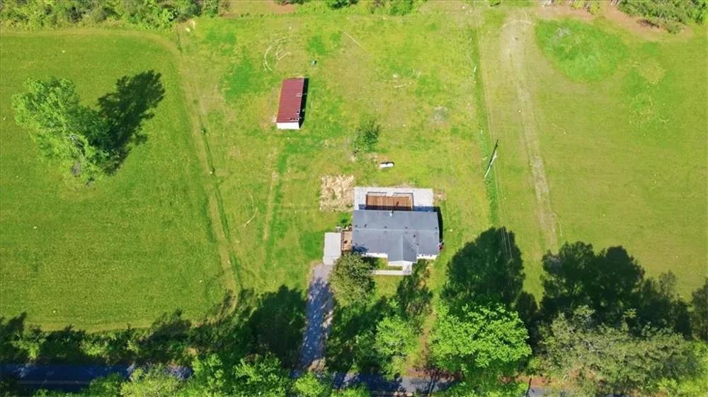 235 Kirk Road NW White, GA 30184