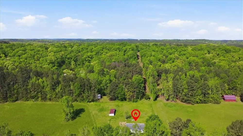 235 Kirk Road NW White, GA 30184