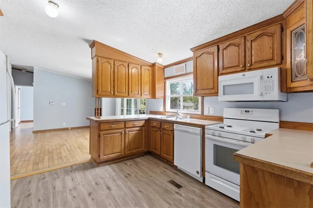 235 Kirk Road NW White, GA 30184