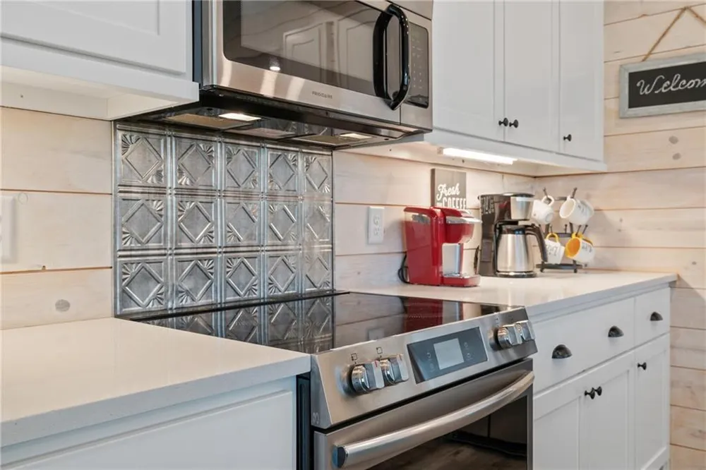 206 Celestial Circle Clayton, GA 30525