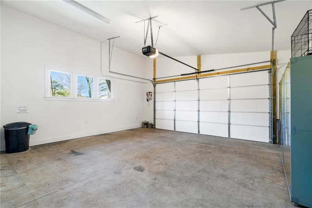 206 Celestial Circle Clayton, GA 30525