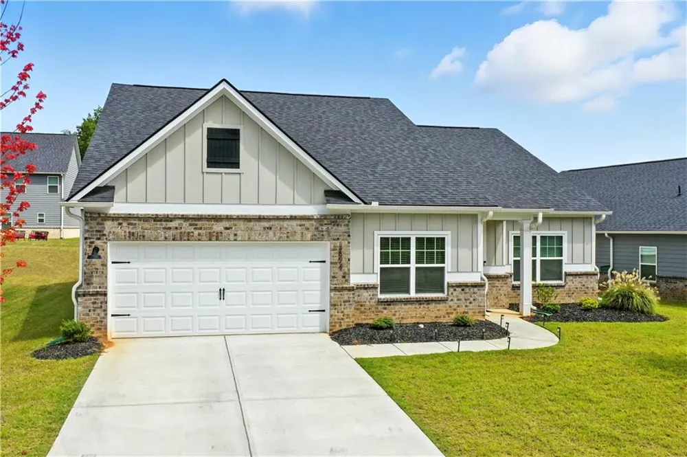 3894 Saddle Bag Court Dacula, GA 30019