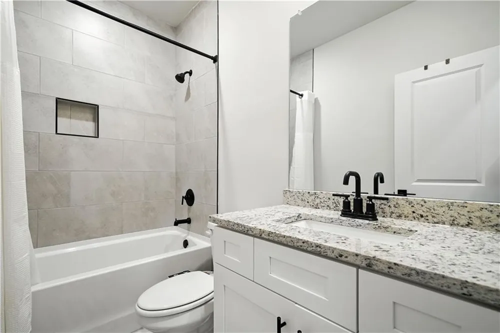 3894 Saddle Bag Court Dacula, GA 30019