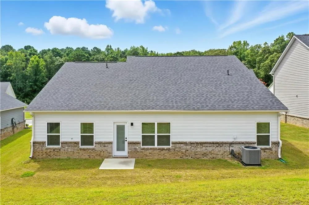 3894 Saddle Bag Court Dacula, GA 30019