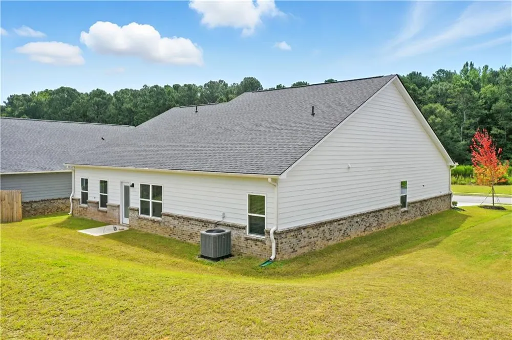 3894 Saddle Bag Court Dacula, GA 30019