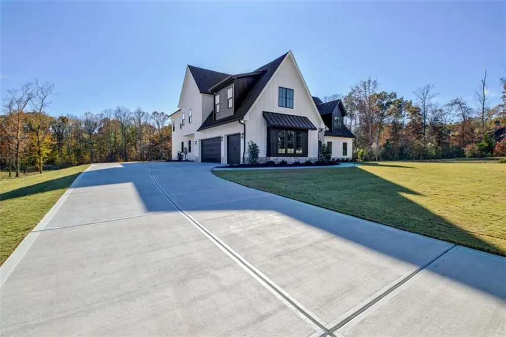 130 Grace Hope Drive Brooks, GA 30205