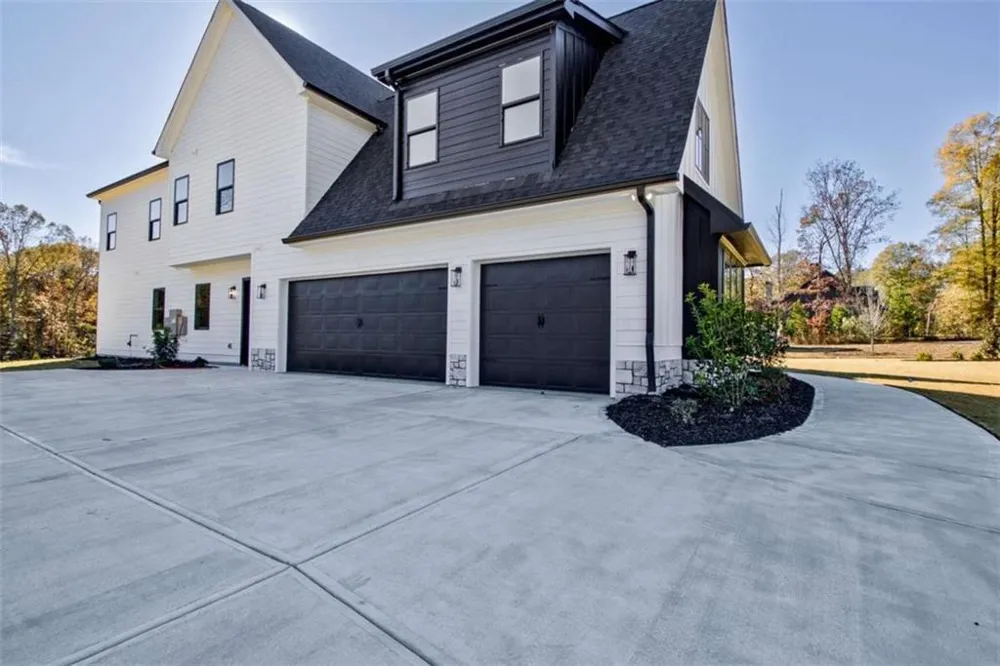 130 Grace Hope Drive Brooks, GA 30205