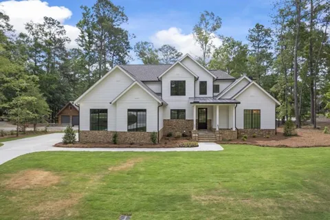 1301 Grayson Pointe Drive