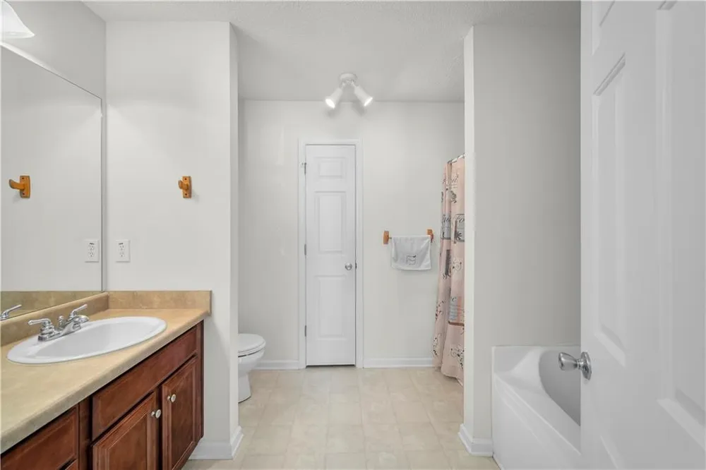6120 Capitol Knoll Fairburn, GA 30213