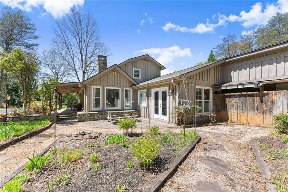 290 Chastain Road Sautee Nacoochee, GA 30571