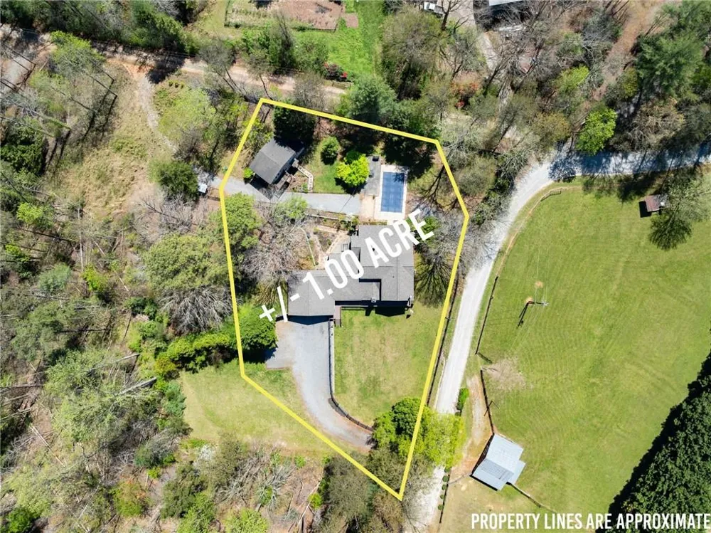 290 Chastain Road Sautee Nacoochee, GA 30571