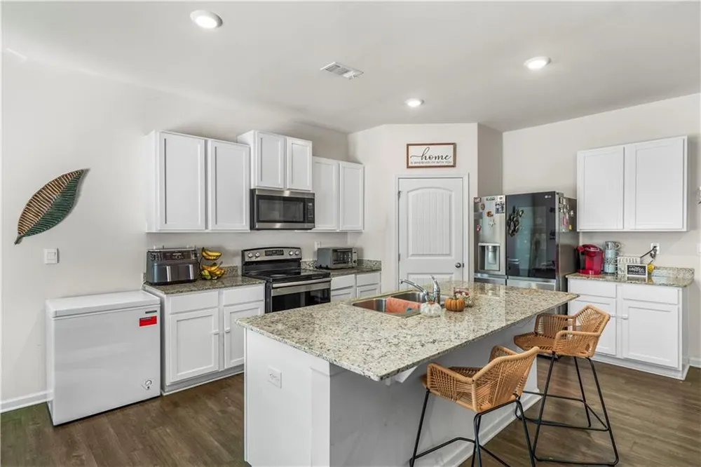 499 Walnut Grove Way Pendergrass, GA 30567