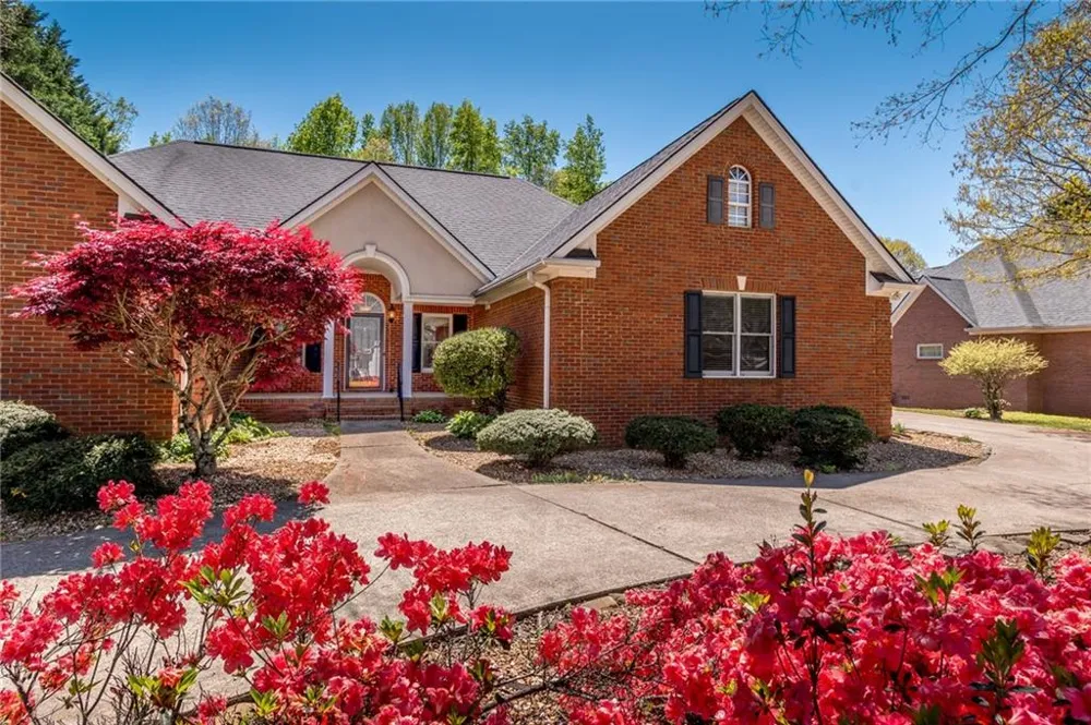 6628 Windvane Point Clermont, GA 30527