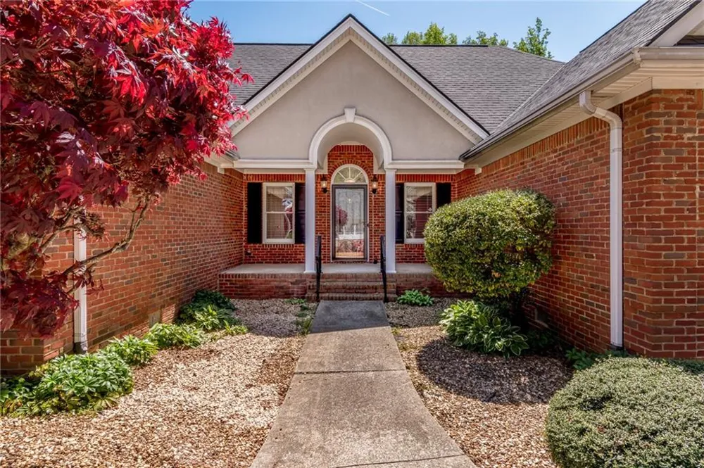 6628 Windvane Point Clermont, GA 30527