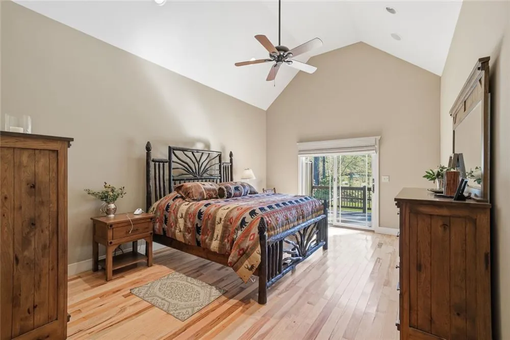 2171 Big Pine Drive Hiawassee, GA 30546