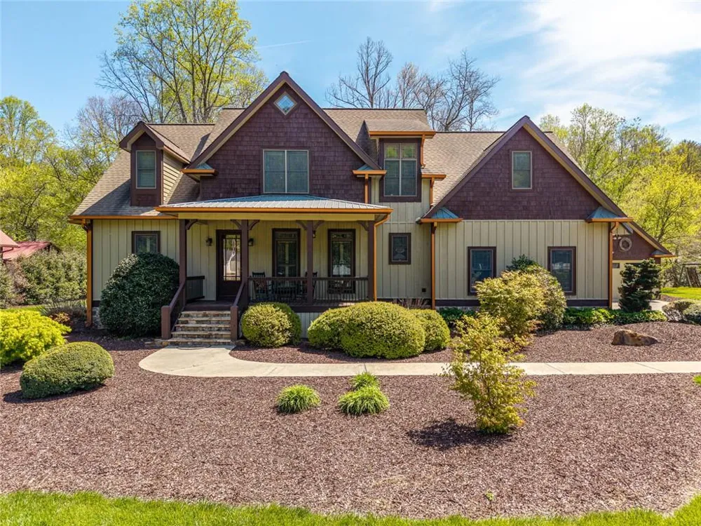 2171 Big Pine Drive Hiawassee, GA 30546