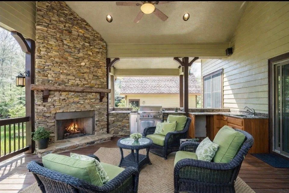 2171 Big Pine Drive Hiawassee, GA 30546