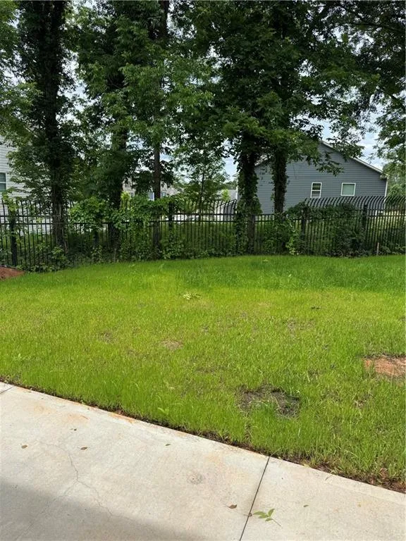 580 Glendale Road Scottdale, GA 30079