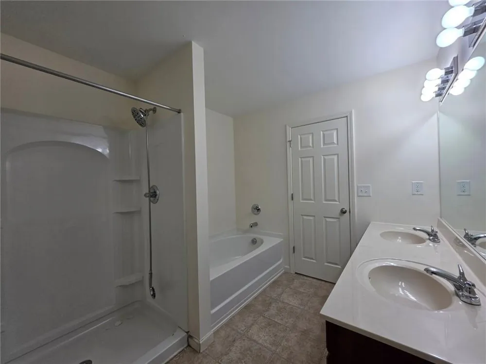 1490 Avalon Creek Road Sugar Hill, GA 30518