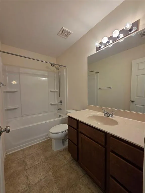 1490 Avalon Creek Road Sugar Hill, GA 30518