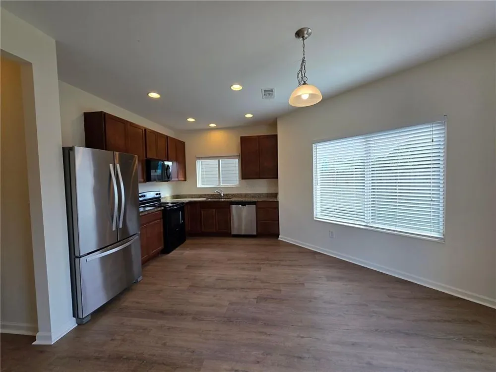 1490 Avalon Creek Road Sugar Hill, GA 30518