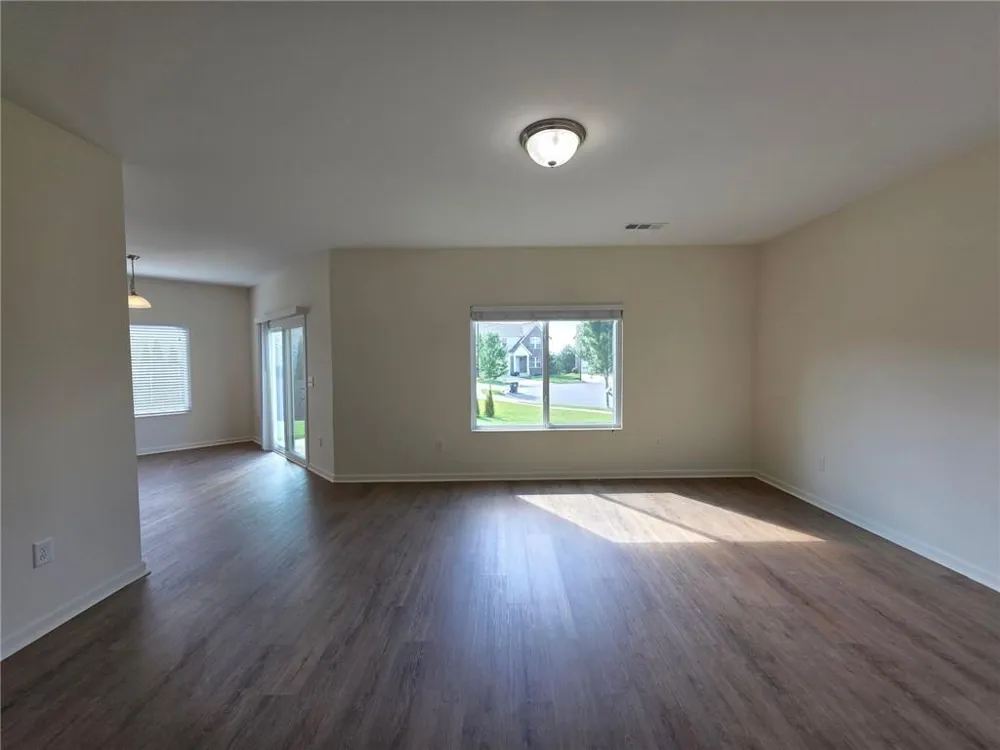 1490 Avalon Creek Road Sugar Hill, GA 30518