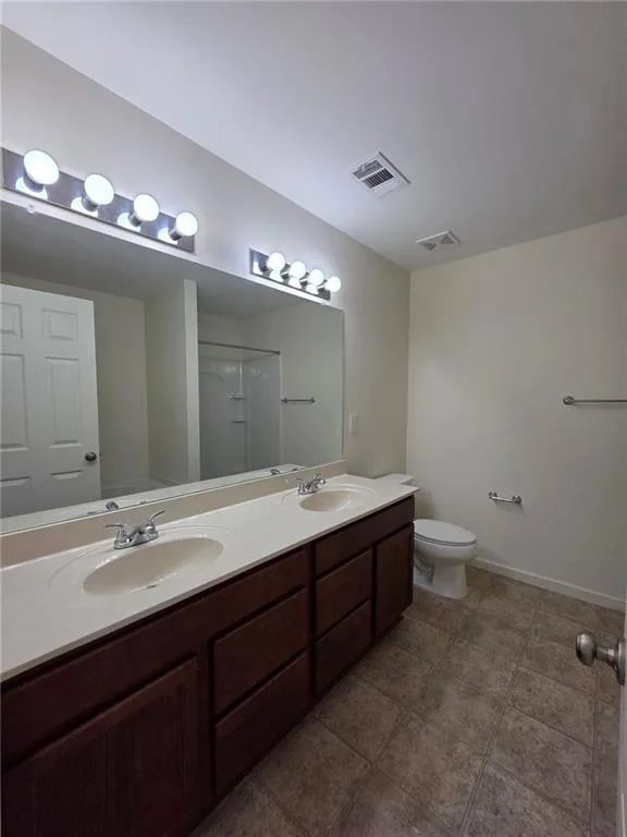 1490 Avalon Creek Road Sugar Hill, GA 30518
