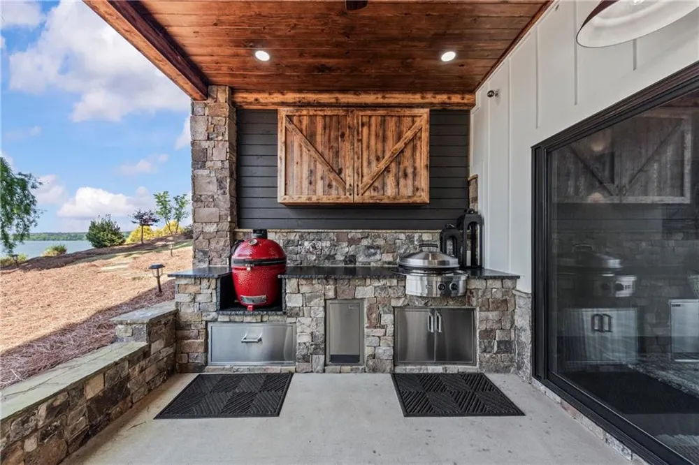 1951 Northwoods Drive Greensboro, GA 30642