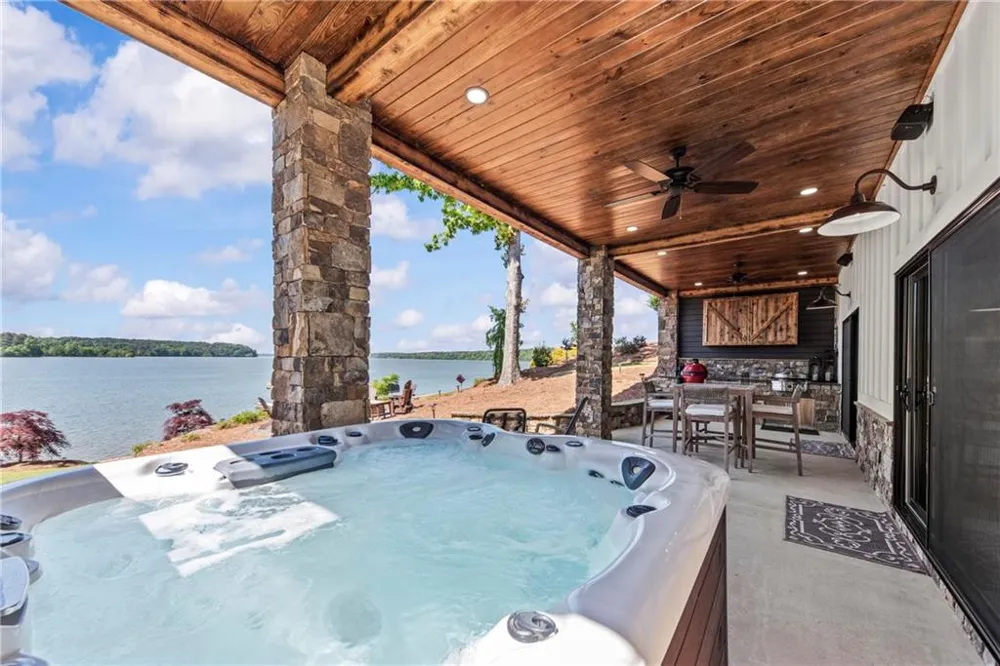 1951 Northwoods Drive Greensboro, GA 30642