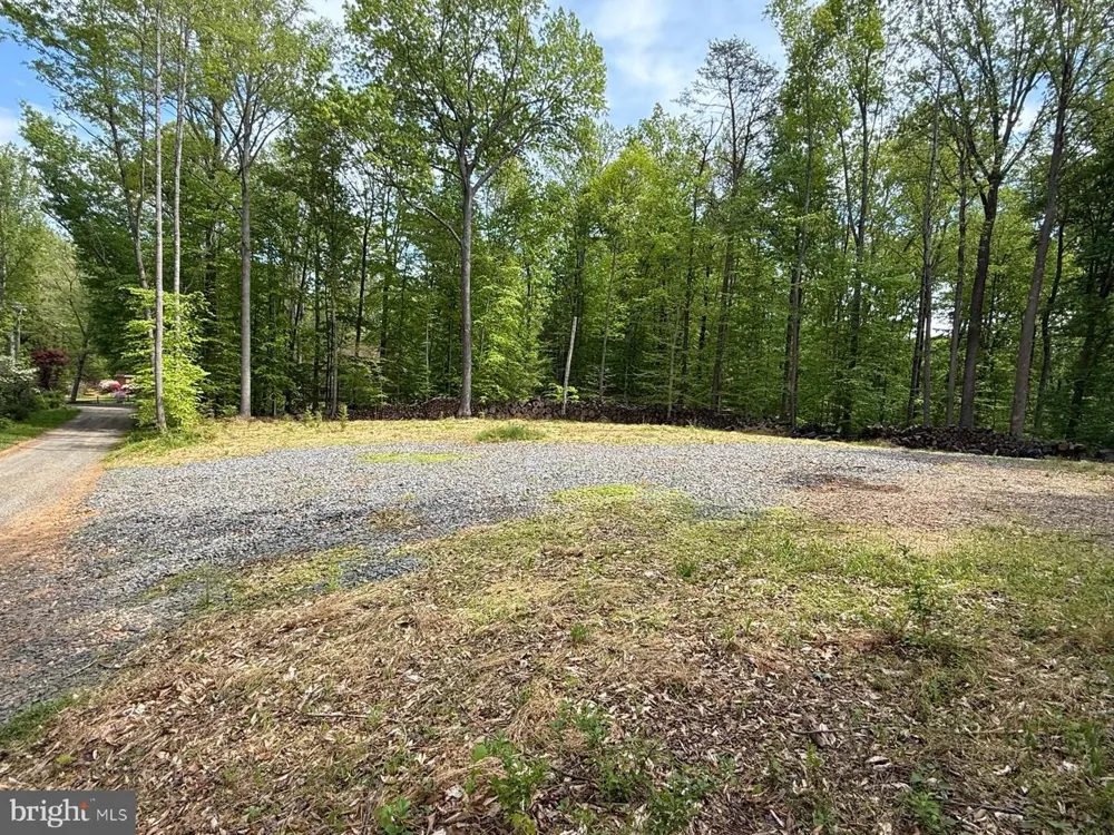 11837 LESTER ROAD Manassas, VA 20112