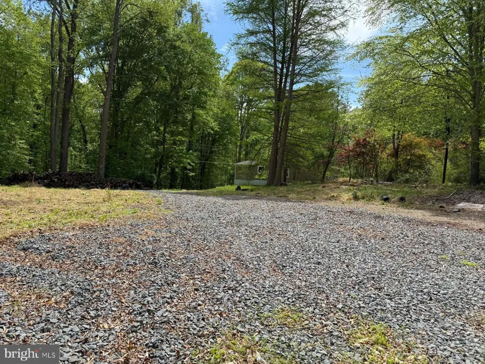 11837 LESTER ROAD Manassas, VA 20112