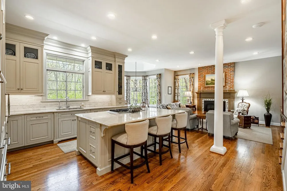 127 MONTANA DRIVE Chadds Ford, PA 19317