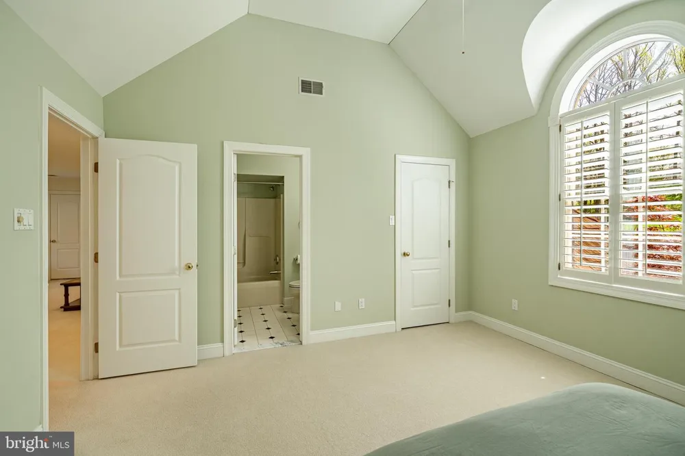 127 MONTANA DRIVE Chadds Ford, PA 19317