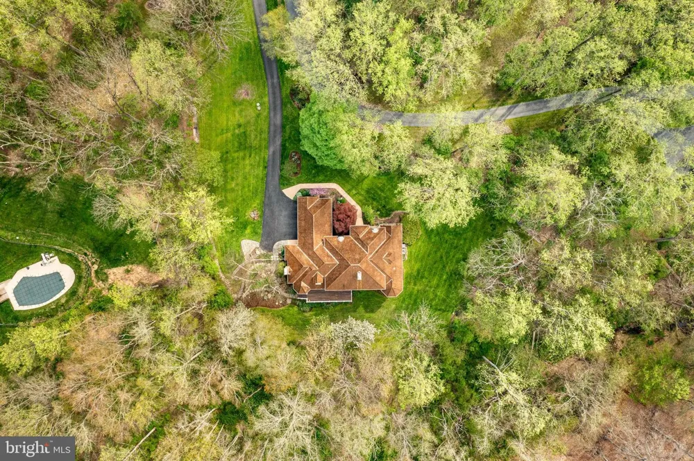 127 MONTANA DRIVE Chadds Ford, PA 19317