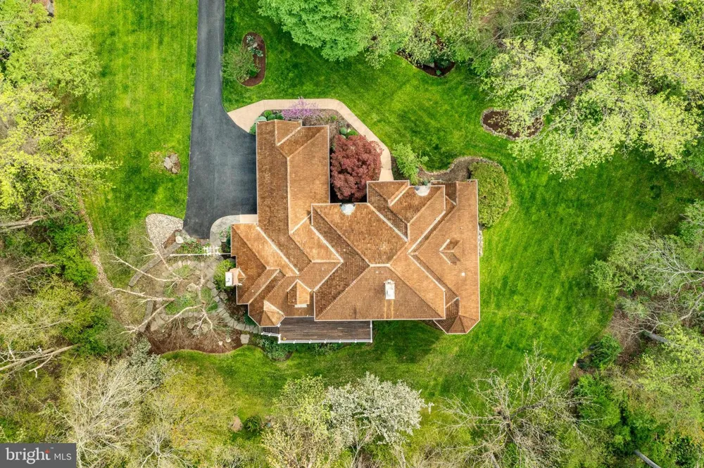 127 MONTANA DRIVE Chadds Ford, PA 19317
