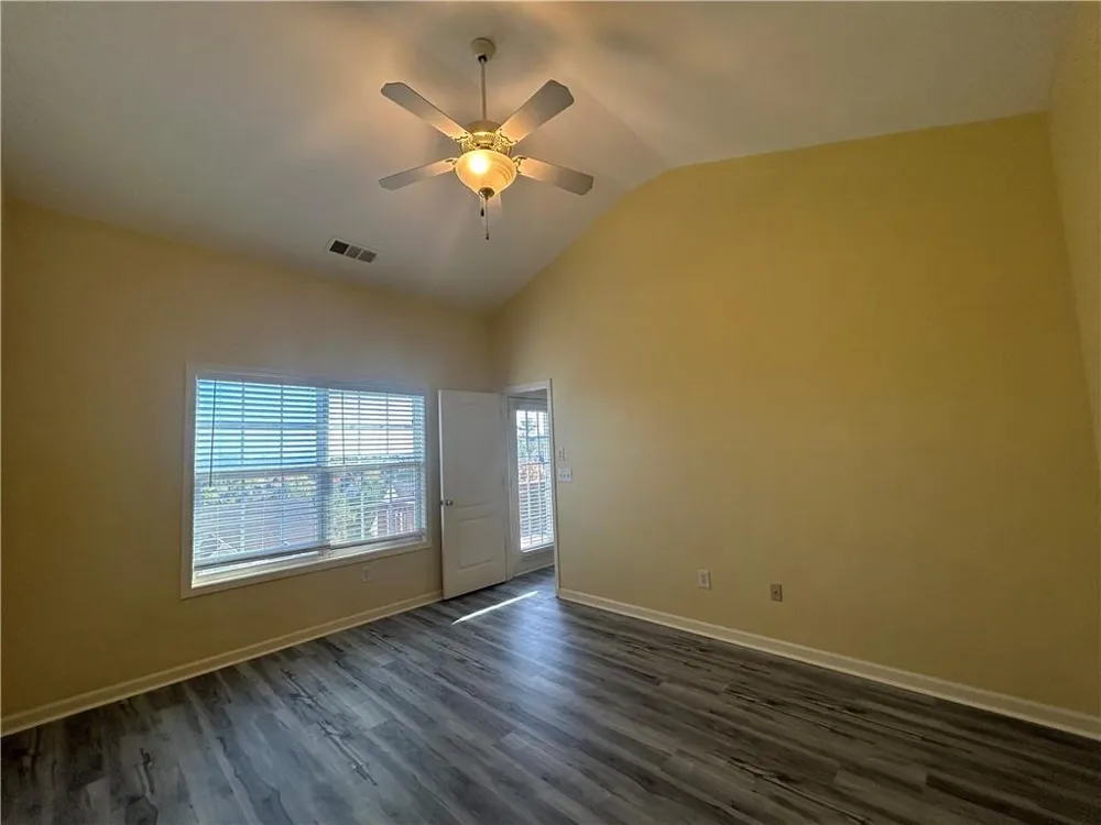 1992 Hoods Fort Circle NW #22 Kennesaw, GA 30144