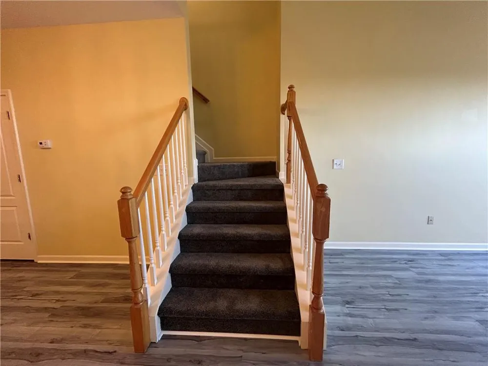 1992 Hoods Fort Circle NW #22 Kennesaw, GA 30144